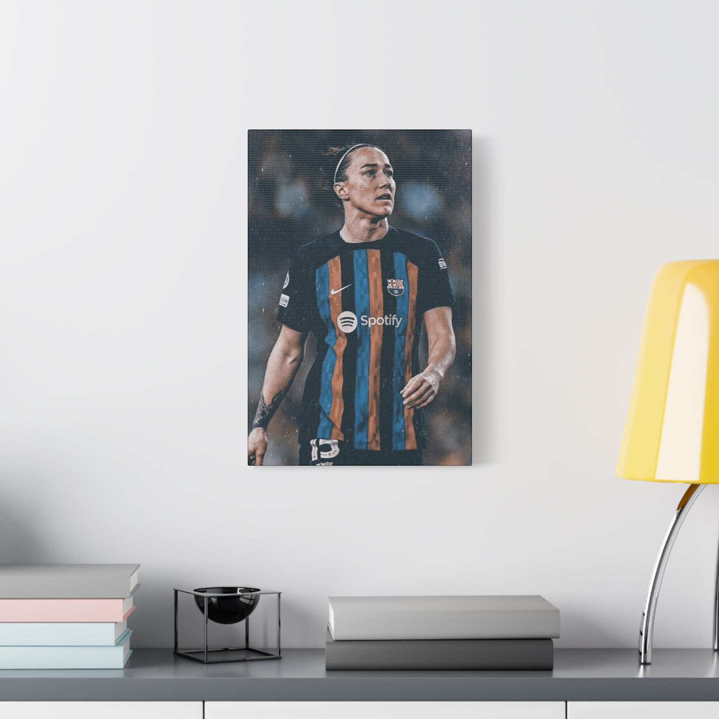 Lucy Bronze Classic Canvas